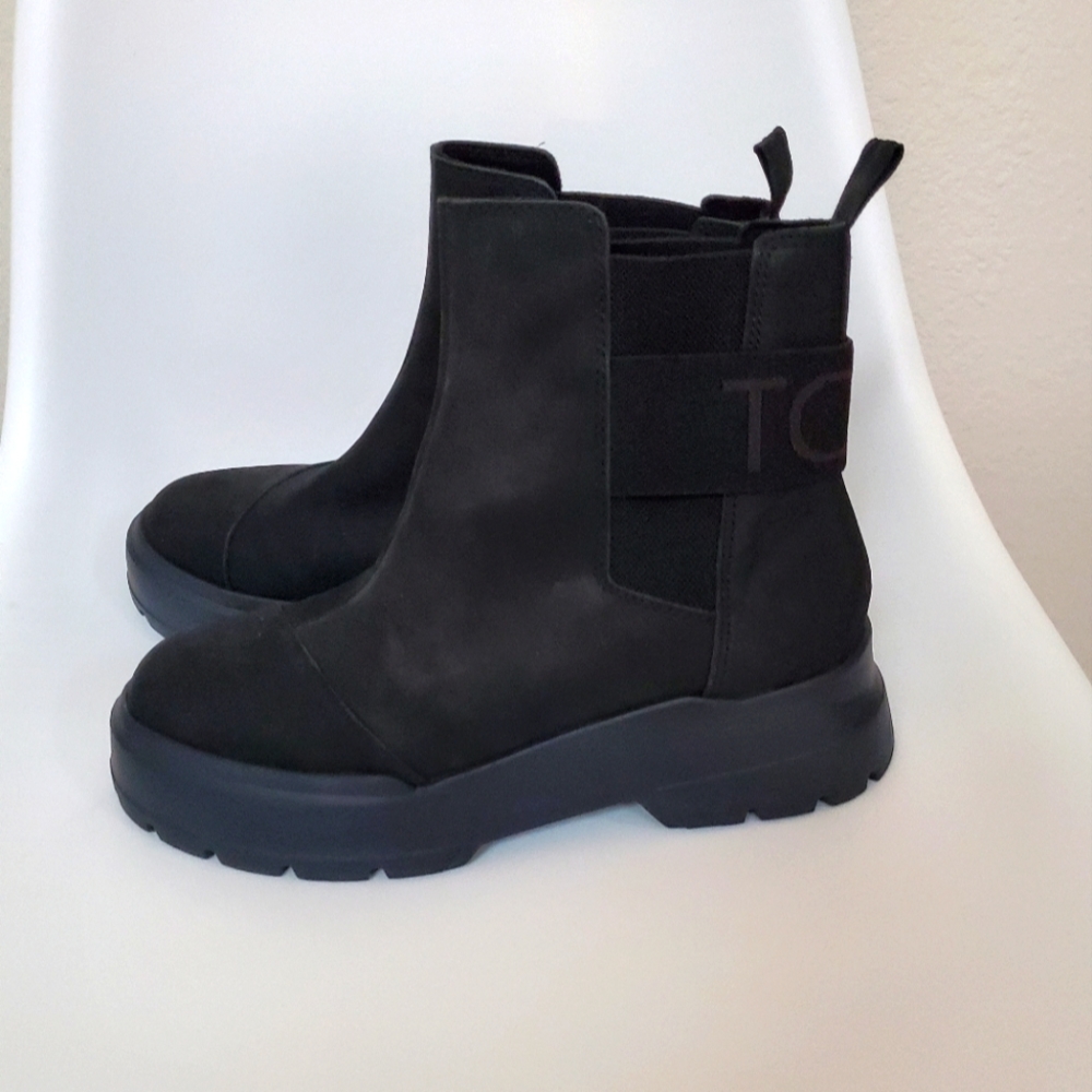 Toms 9.5 Black Alpargata Combat Boot New without Box Runs Small